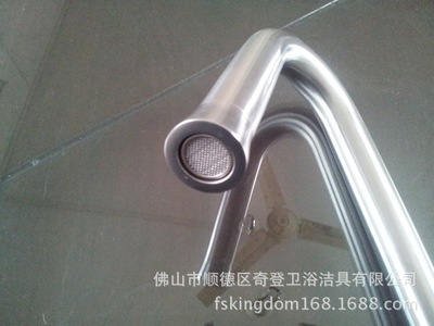 全304不銹鋼水龍頭 高品質(zhì)進(jìn)口閥芯，打造耐用衛(wèi)浴體驗(yàn)